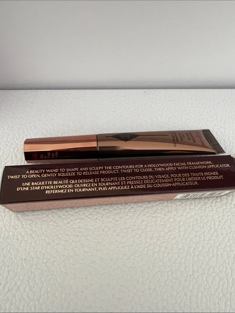 Charlotte Tilbury Hollywood Easy Contour Wand in Fair-Medium